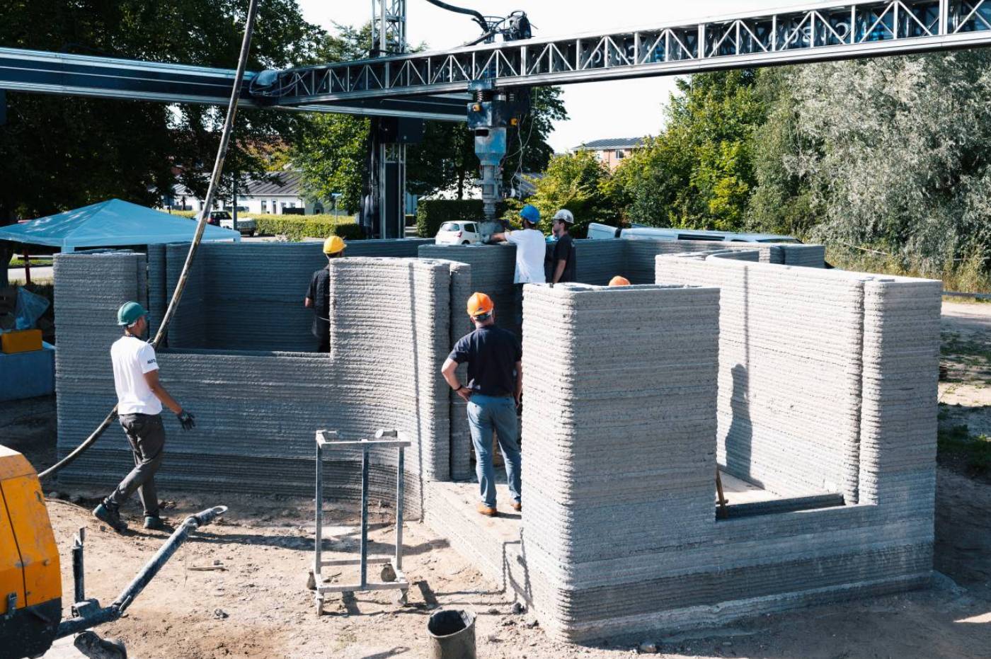 3D printed concrete building project by 3DCP Group