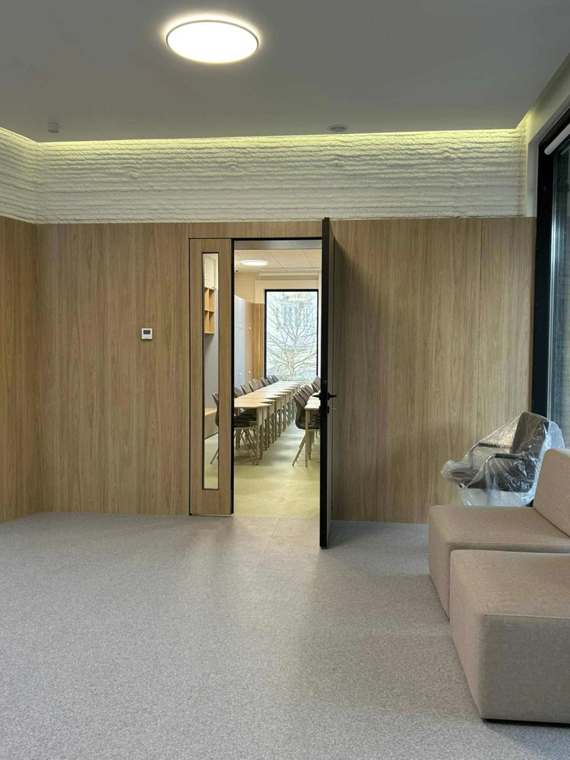 Image number 4 of HIVE