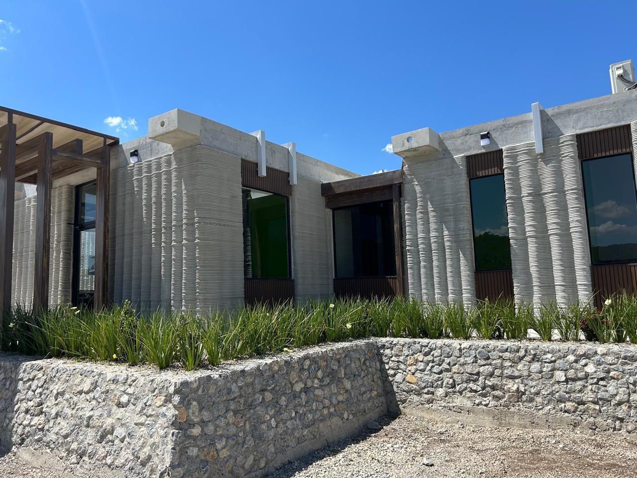 Image number 11 of The Lab